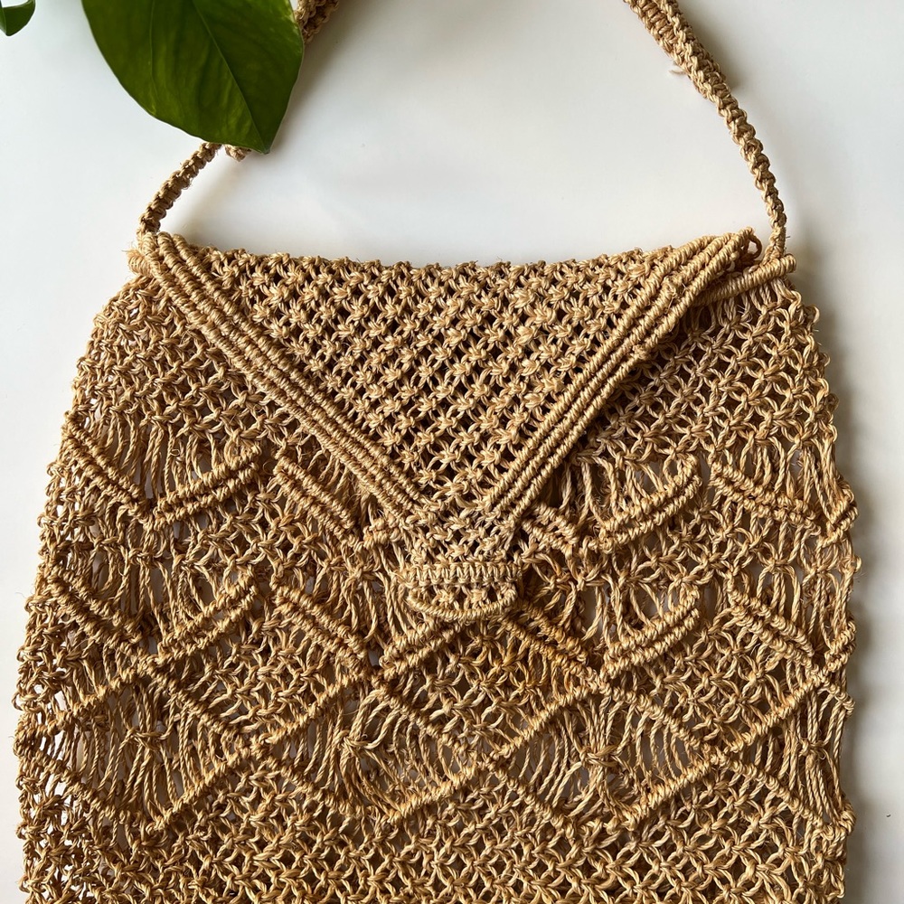 Vintage woven handbag / messenger *unused*